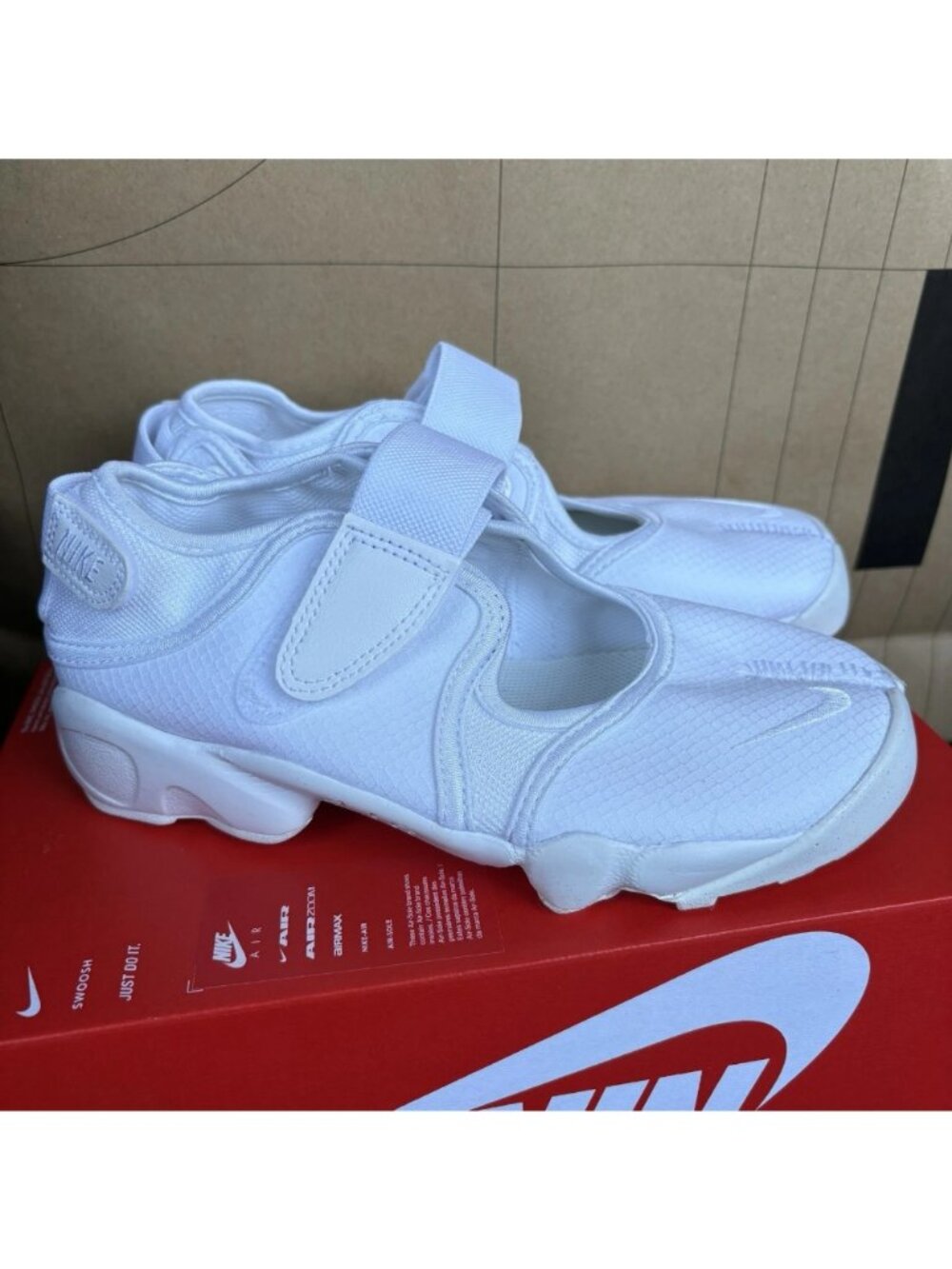 NEW Nike Women's Air Rift Breathe Sandals - White DN1338-100 Women’s Size 6